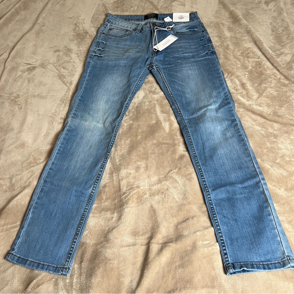 URBAN Classic Regular Rise Medium Wash Slim Fit Skinny Jeans - Size 30